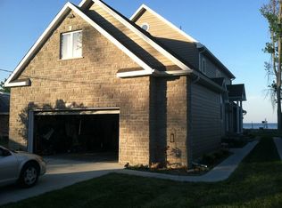 365 Killarney Beach Rd, Bay City, MI 48706