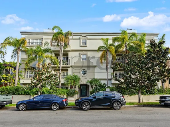 11908 Darlington Ave APT 304, Los Angeles, CA 90049
