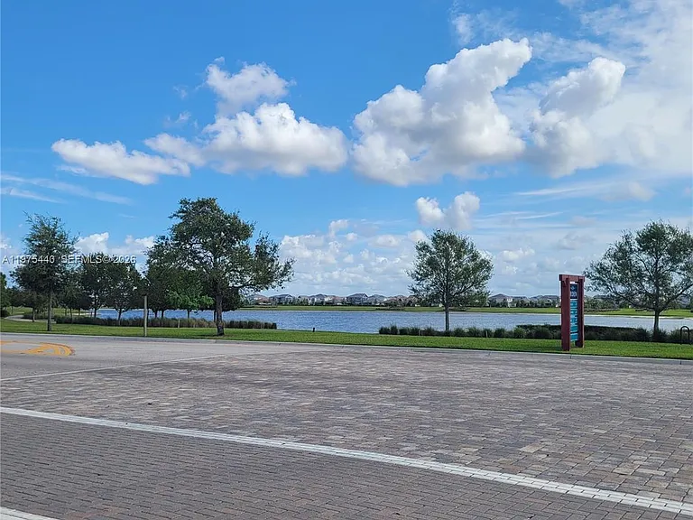 1200 Sterling Pine Pl — Photo 11