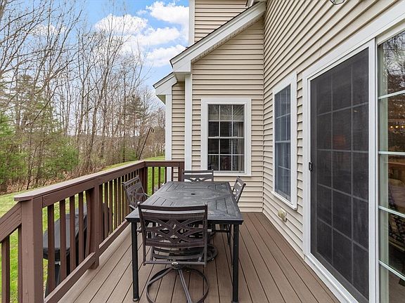 3rd image of 53 Baldwin Rd Unit 1003