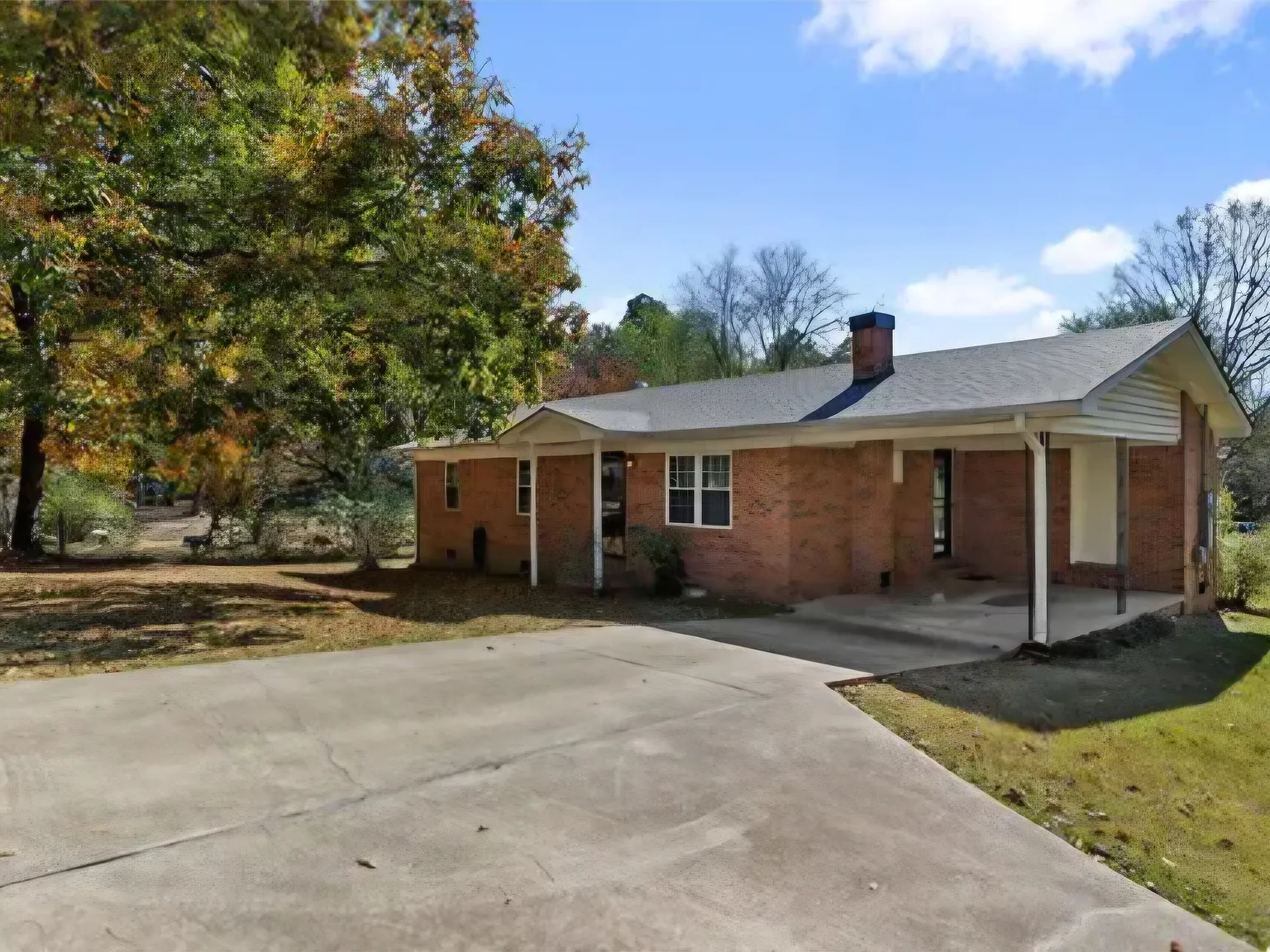 3 bed, 1025 sqft, $1,300 — Photo 2