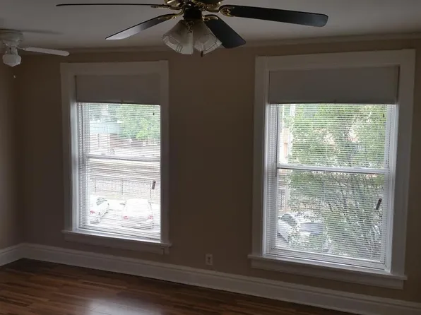 6832 W Windsor Ave APT C2, Berwyn, IL 60402
