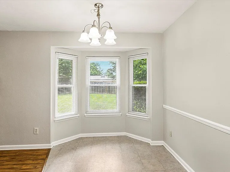 3232 Riddle Dr — Photo 15