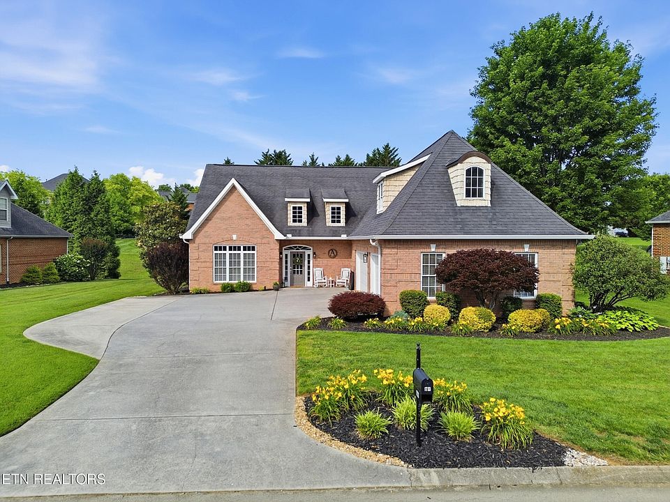1st image of 1733 Burnside Dr