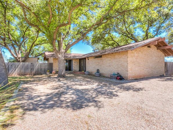 1320 Chadbourne St, Robert Lee, TX 76945