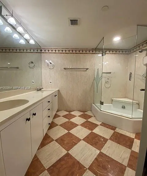 4000 Towerside Ter #1803 — Photo 12