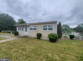 222 Cross Keys Rd, Berlin, NJ 08009