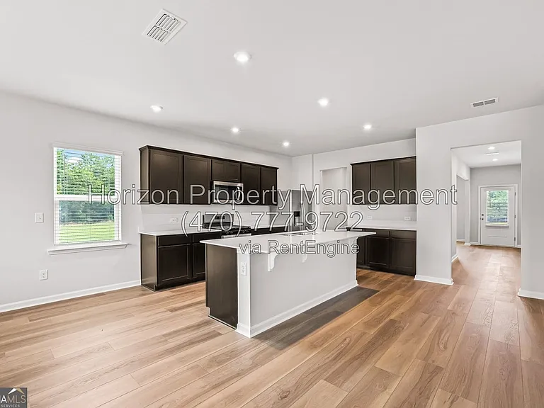 3116 Morris Hills Dr — Photo 3