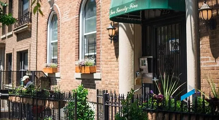 Rented by FirstService Realty (legacy) | media 21