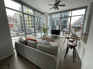 123 S Green St, Chicago, IL 60607