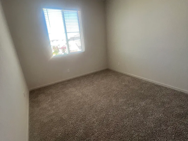 1878 Holland Ln — Photo 37