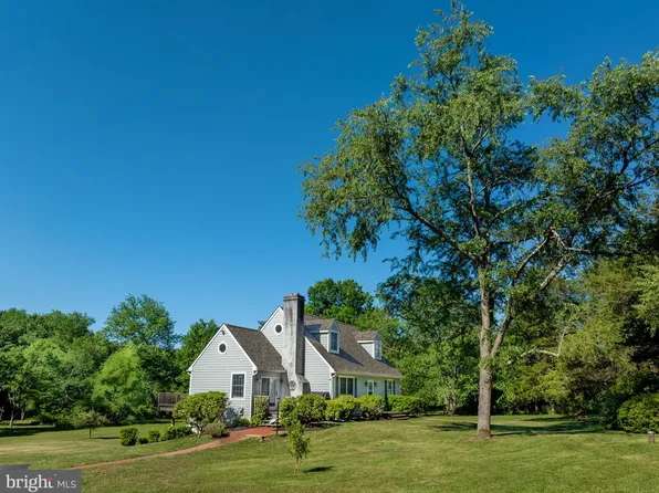 776 Cobb Hill Ln, Pottstown, PA 19465