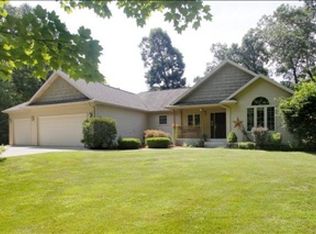 53741 Stevens Ln, Three Rivers, MI 49093