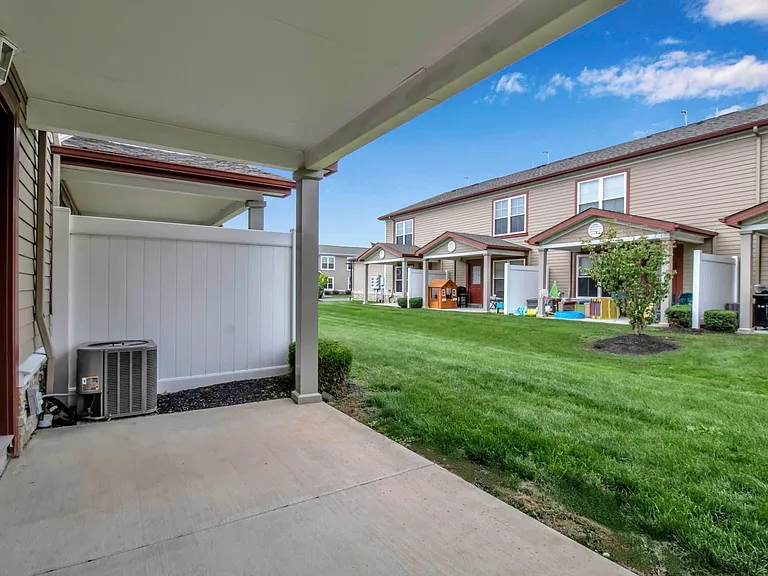 The Glen At Sheridan Meadows — Photo 29