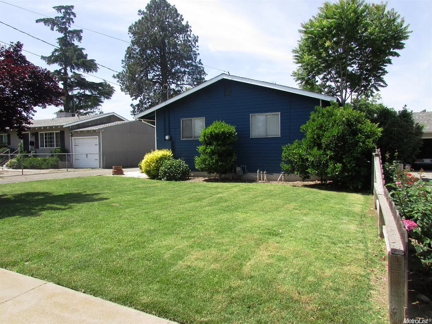 730 River Ave photo 1