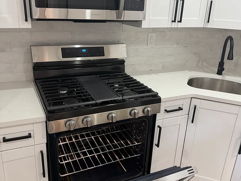 263 Griffith St #1 — Photo 11
