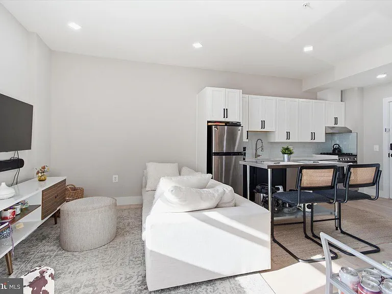 1028 Bladensburg Rd NE #18 — Photo 3