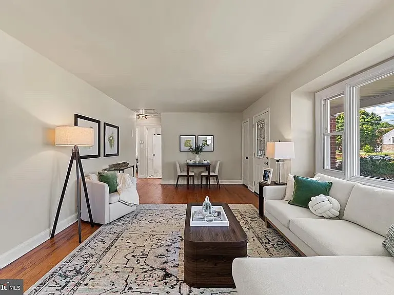 4 bed, 1480 sqft, $3,000 — Photo 2