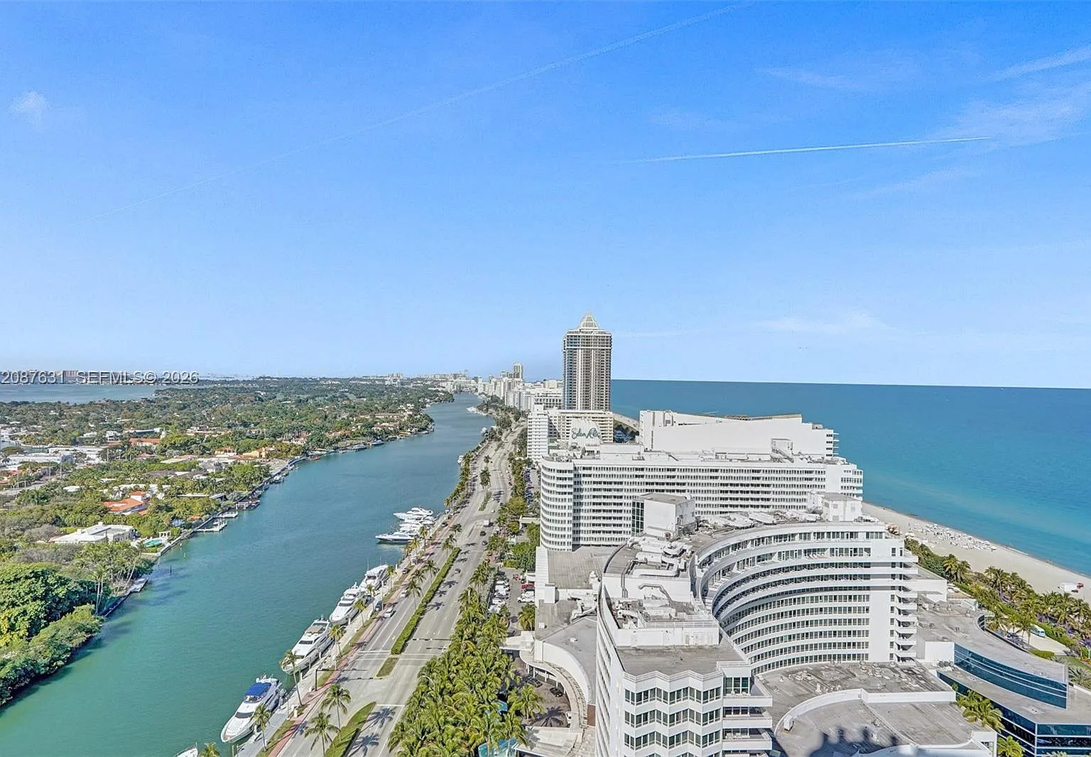 Fontainebleau Ii Condo — Photo 3
