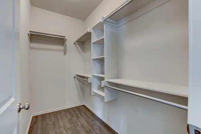 2420 W Imperial Ct — Photo 22