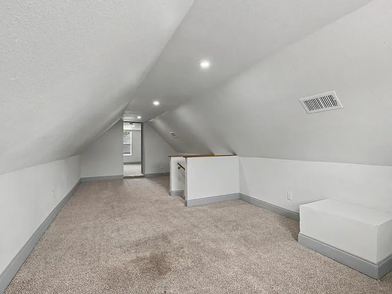 1320 S 7th Ave — Photo 27