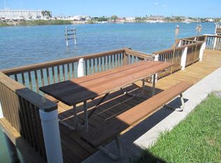 844 W Oyster Dr, Port Isabel, TX 78578