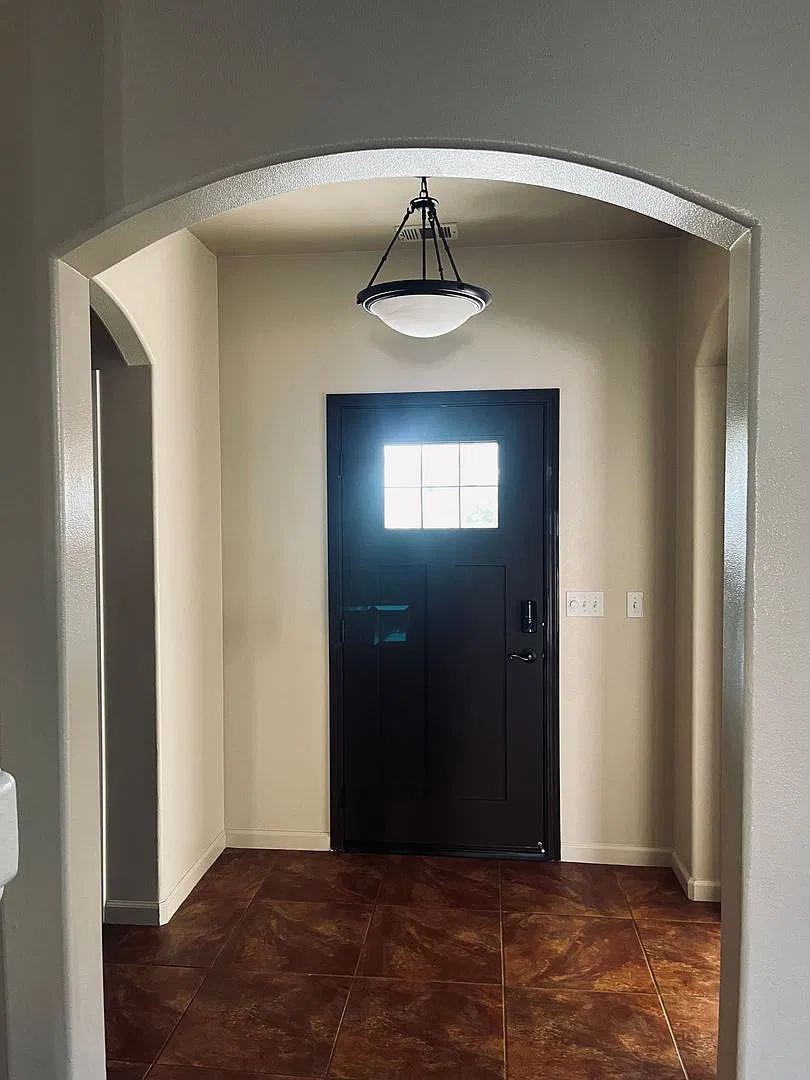 Farmersville Home Move in Ready! — Photo 2