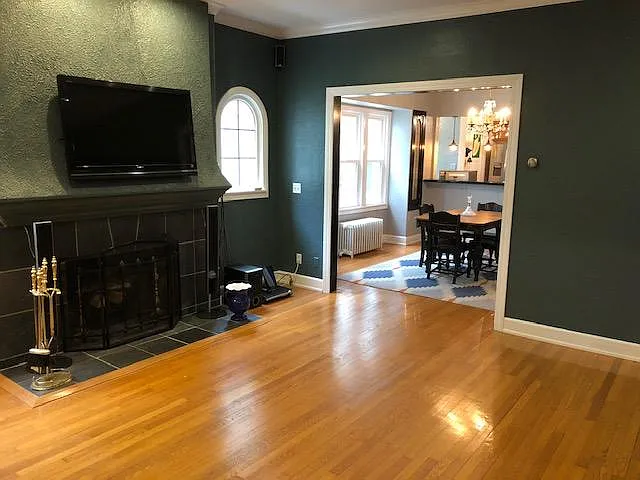 2511 E Stratford Ct — Photo 9