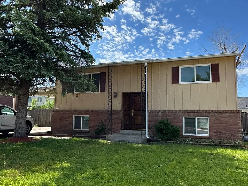 362 E 1150 N