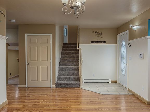 4th image of 2613 Torba St