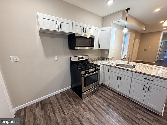3rd image of 4654 York Rd #2