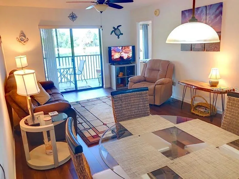 2 bed, 2.0 bath, 892 sqft, $3,000 — Photo 4