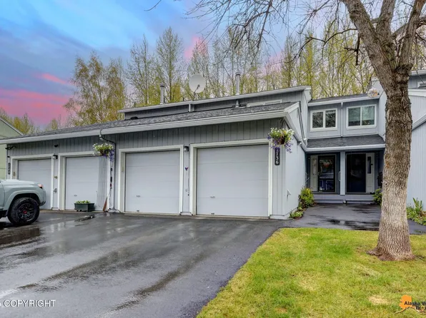 1736 Morningtide Ct, Anchorage, AK 99501