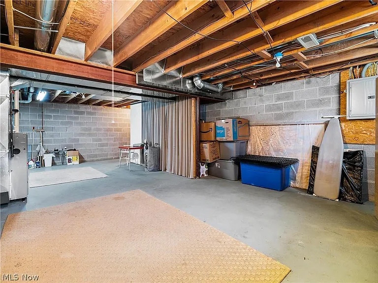 380 Angela Ln #380 — Photo 16