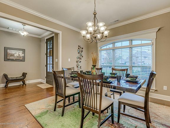 4th image of 1134 Aquila Cir N