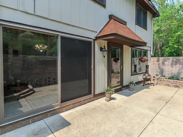 9956 Johnnycake Ridge Rd #16, Concord Township, OH 44077