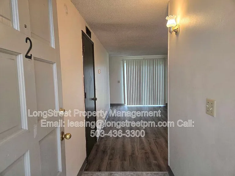 2135 NW Highland Dr #1 — Photo 6