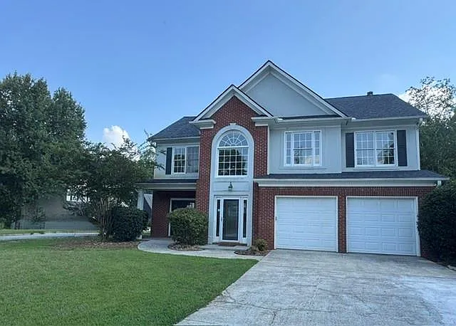 4 bed, 2.5 bath, 2139 sqft, $2,900 — Photo 1