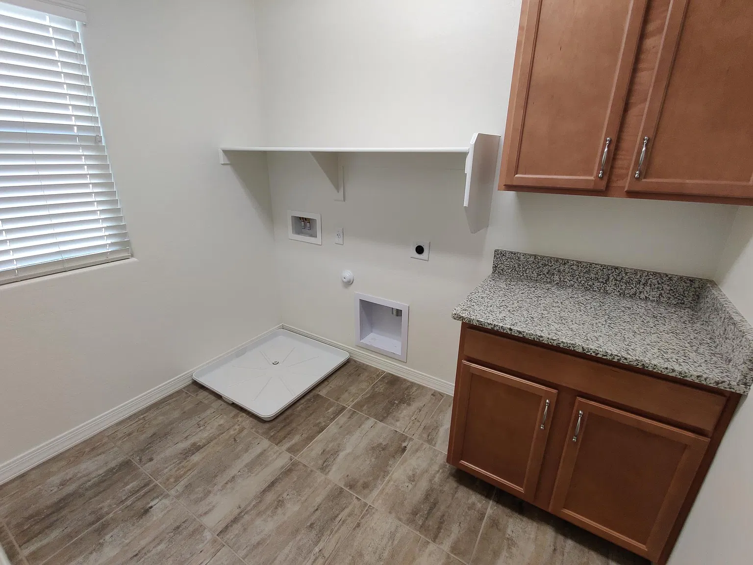 1309 N Banning — Photo 4