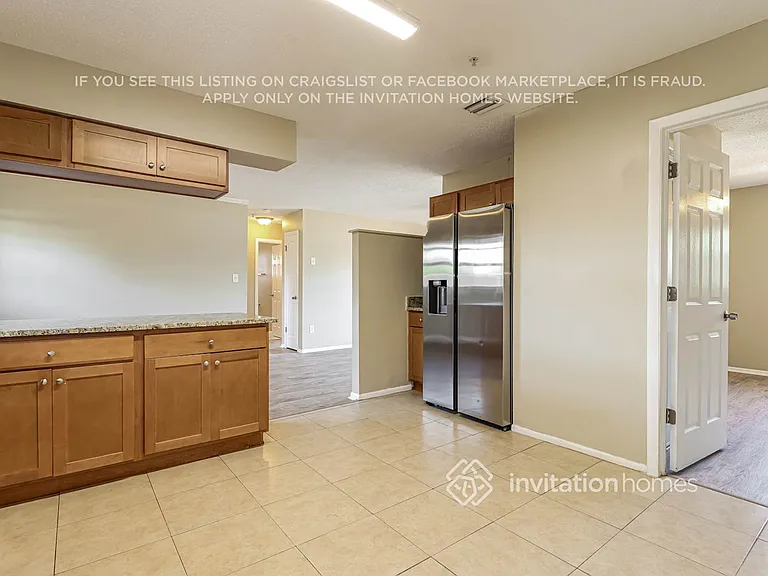 992 Union St — Photo 9