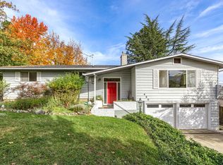 420 Gold Ter, Jacksonville, OR 97530