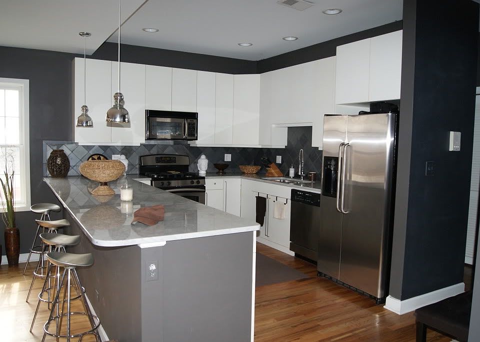 1st image of 1600 N New England Ave APT 3