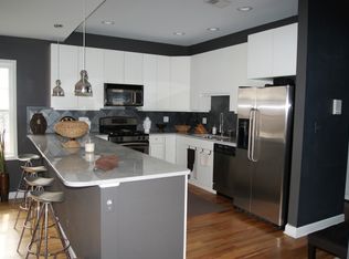 1600 N New England Ave APT 3, Chicago, IL 60707