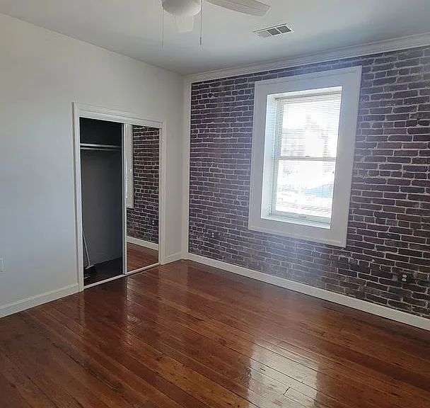 121 W Jackson Ave — Photo 17