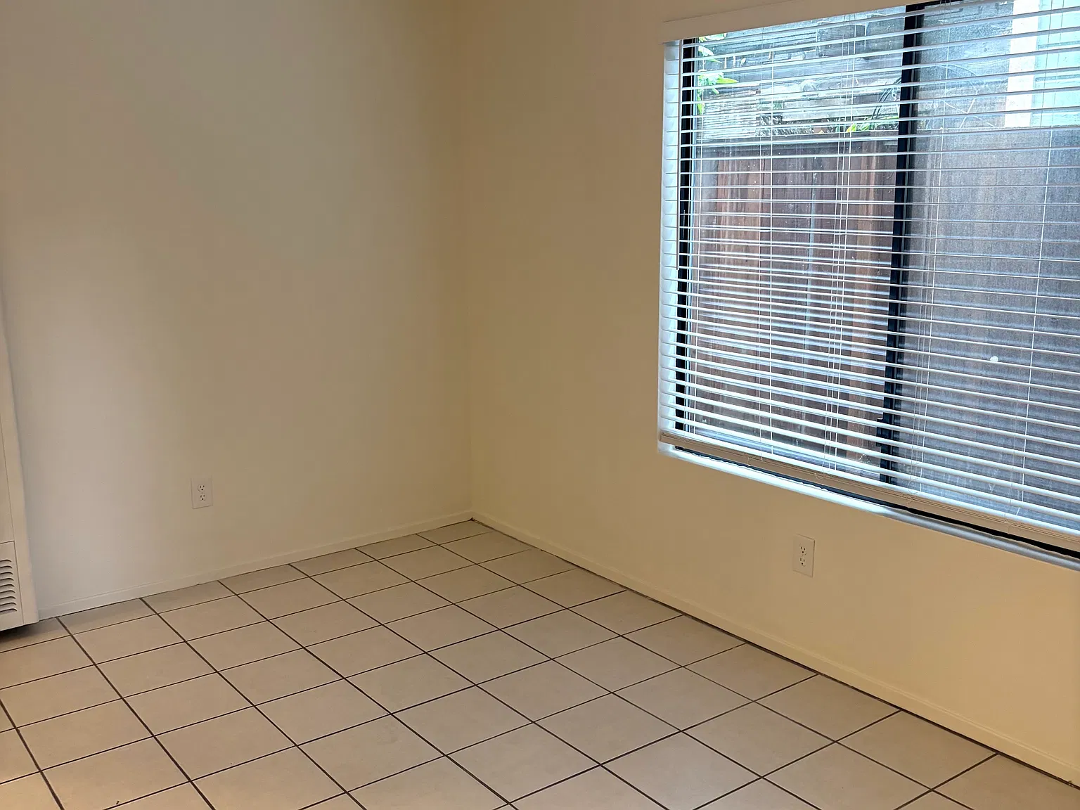 1 bed, 330 sqft, $2,095 — Photo 2