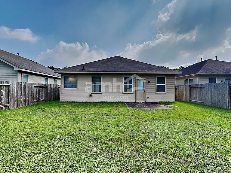 10016 Sterling Place Dr — Photo 21