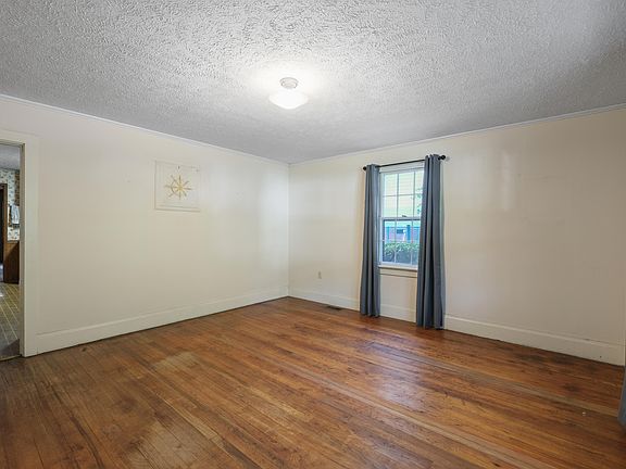 5th image of 931 Seminole Ave
