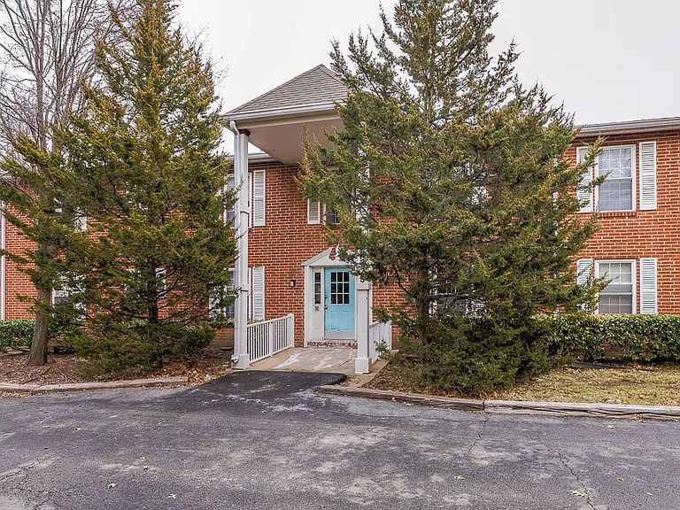8325 Lowell Ave #6 — Photo 25