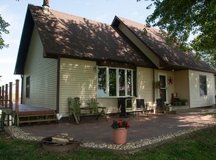 15755 Hillside Rd, Morrison, IL 61270