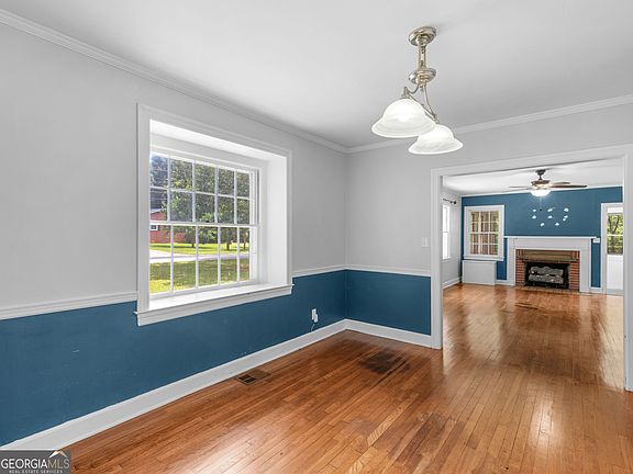 3rd image of 746 McLaurin St